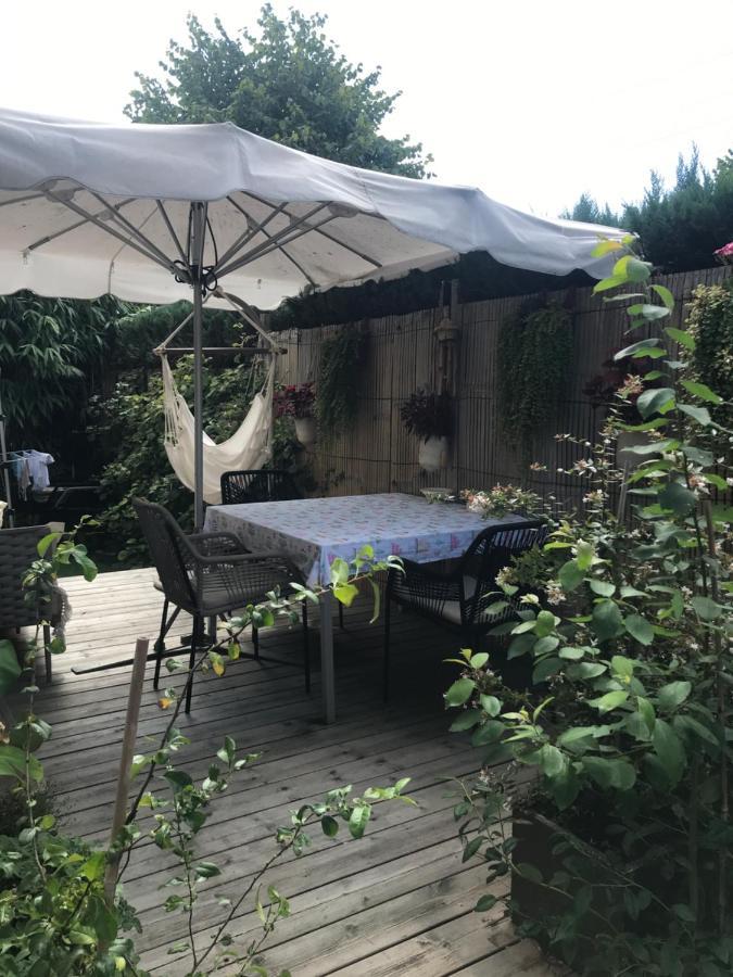 Gardencaravan Near In Area Campsite Ghent